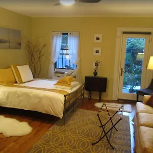 https://fully-furnished-entire-floor-apartment-in-historic-harlem.us-newyorkcity.com